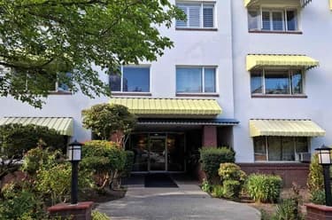 Condo for sale at 101 2469 Cornwall Avenue Vancouver British Columbia - MLS: R3148147