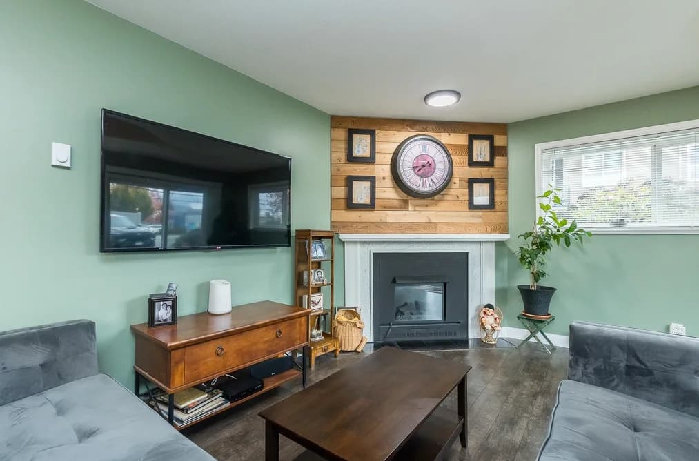 101 46033 CHILLIWACK CENTRAL ROAD, Chilliwack, BC — Residential for Sale - Photo 2