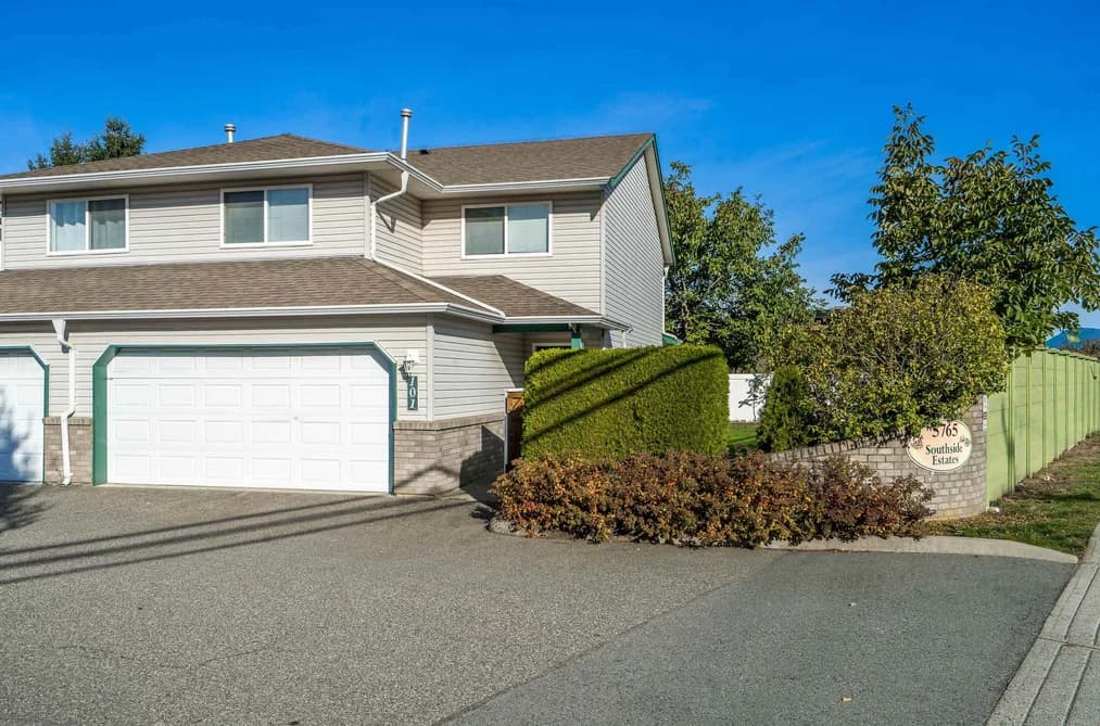 101 5765 VEDDER ROAD, Chilliwack, BC — Residential for Sale - Main Photo