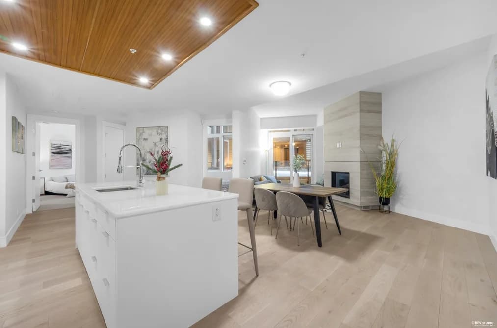 Condo for sale at 101 6699 Nelson Avenue West Vancouver British Columbia - MLS: R3141083