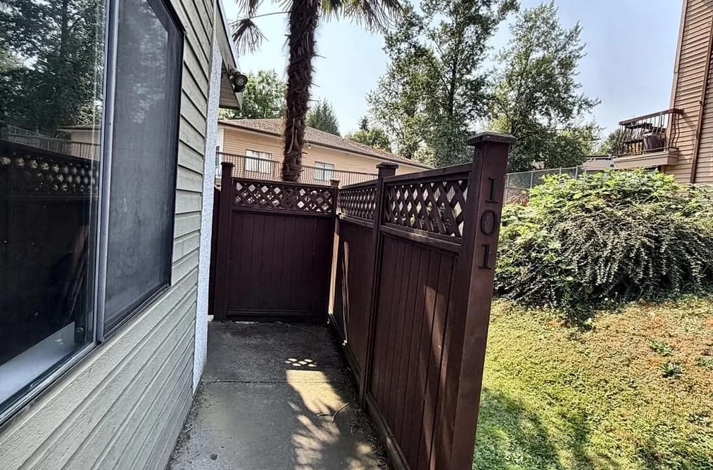 101 7131 133A STREET, Surrey, BC — Residential for Sale - Photo 2