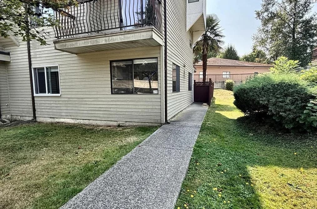 101 7131 133A STREET, Surrey, BC — Residential for Sale - Photo 2