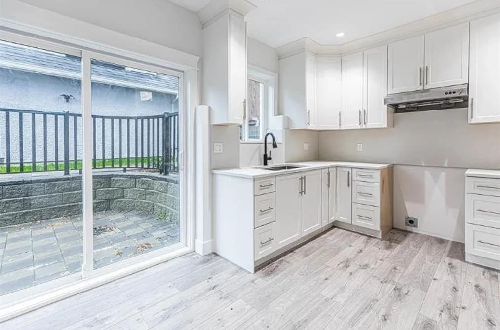 1010 E 24TH AVENUE, Vancouver, BC — Residential for Sale - Photo 2