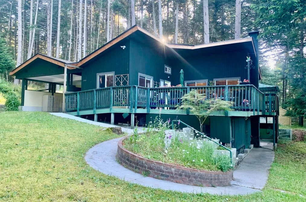 1010 GEORGIA VIEW ROAD, Galiano Island, BC — Residential for Sale - Main Photo