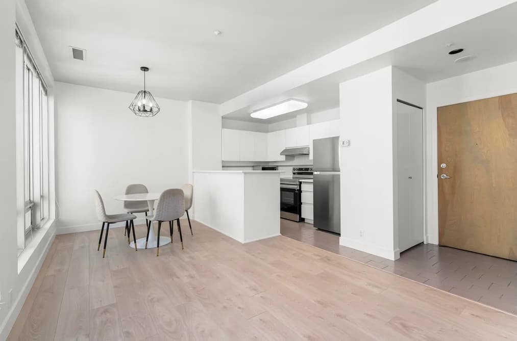 1012 989 NELSON STREET, Vancouver, BC — Residential for Sale - Main Photo