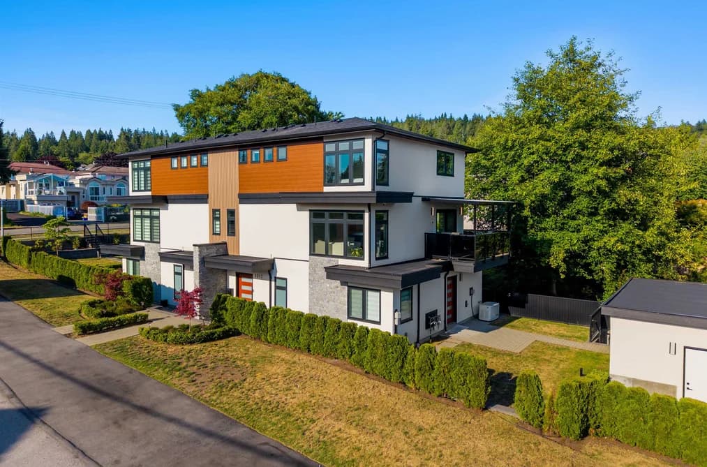 1012 AUGUSTA AVENUE, Burnaby, BC — Residential for Sale - Main Photo