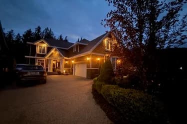 House for sale at 1012 Jay Crescent Squamish British Columbia - MLS: R3118248