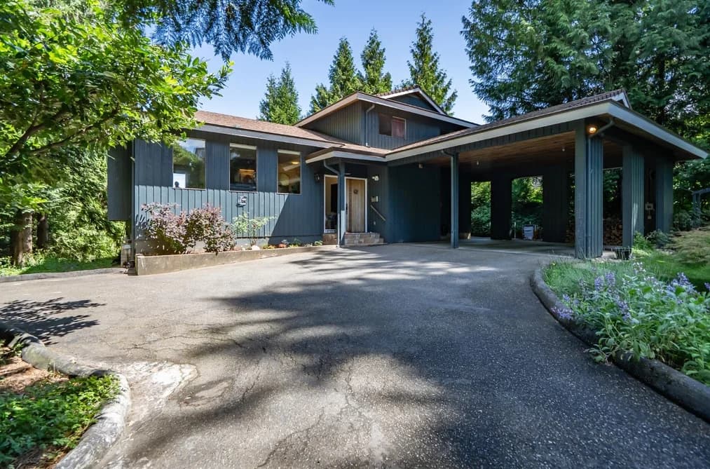 10122 KENSWOOD DRIVE, Chilliwack, BC — Residential for Sale - Photo 2