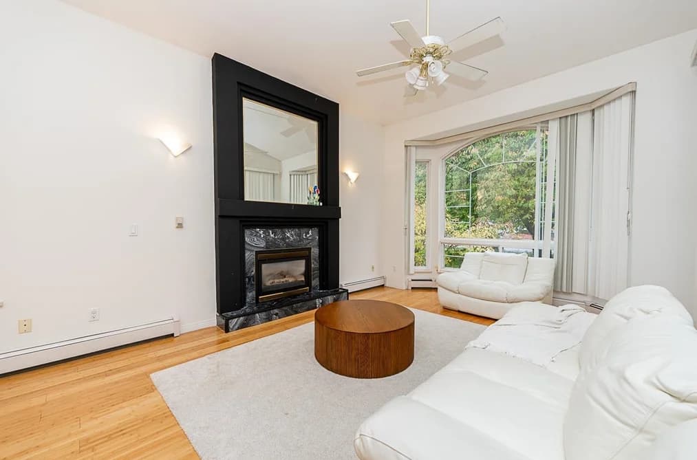 10132 156 STREET, Surrey, BC — Residential for Sale - Photo 2