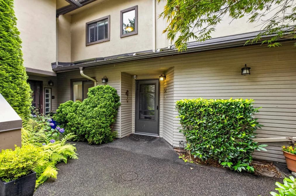 102 12741 16 AVENUE, White Rock, BC — Residential for Sale - Photo 2