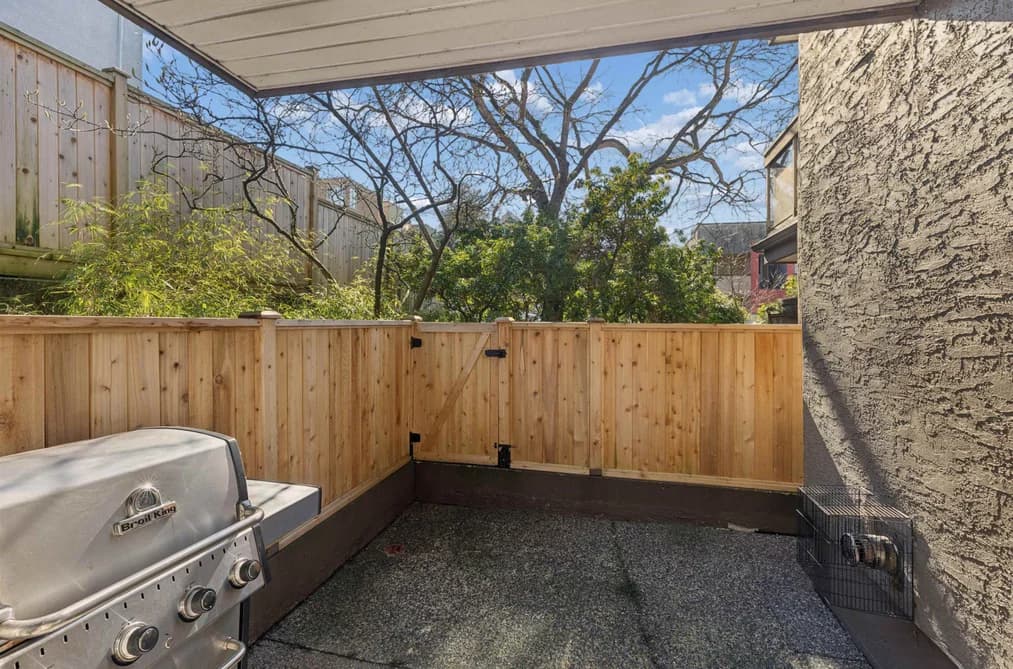102 1689 E 4TH AVENUE, Vancouver, BC — Residential for Sale - Photo 2