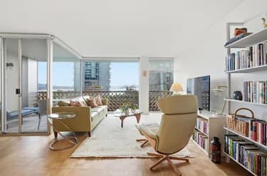 Condo for sale at 102 2135 Argyle Avenue West Vancouver British Columbia - MLS: R3158157
