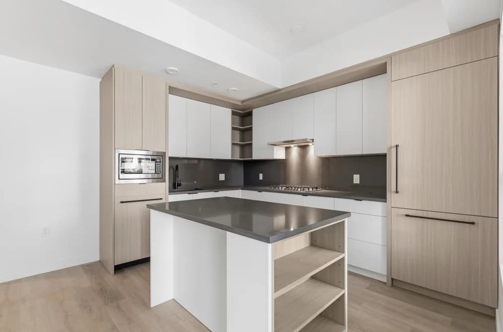 102 2268 E BROADWAY, Vancouver, BC — Residential for Sale - Photo 2
