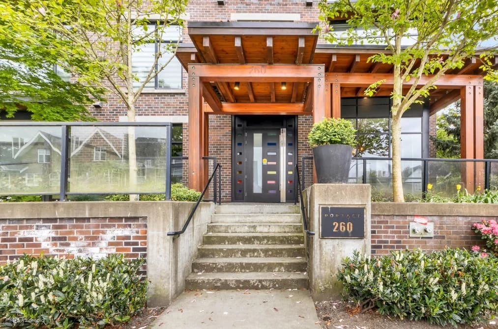 102 260 SALTER STREET, New Westminster, BC — Residential for Sale - Photo 2