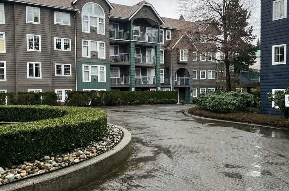 102 3085 PRIMROSE LANE, Coquitlam, BC — Residential for Sale - Main Photo