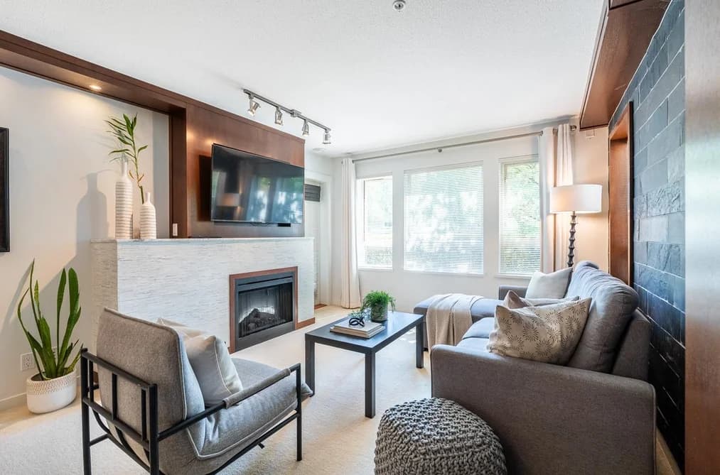 102 3097 LINCOLN AVENUE, Coquitlam, BC — Residential for Sale - Photo 2