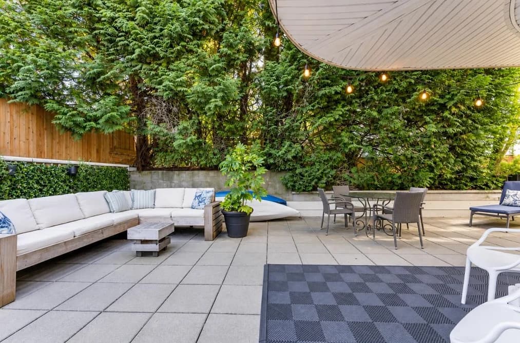 102 320 W 2ND STREET, North Vancouver, BC — Residential for Sale - Main Photo