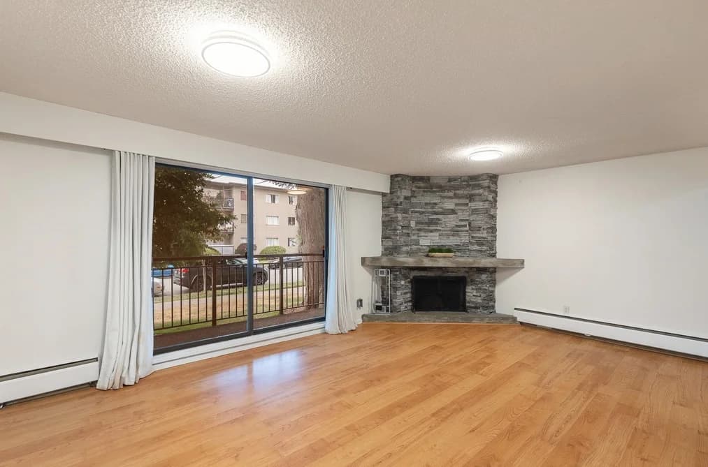 102 425 ASH STREET, New Westminster, BC — Residential for Sale - Photo 2