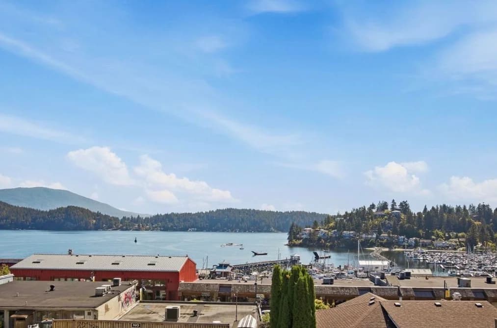 102 524 S FLETCHER ROAD, Gibsons, BC — Residential for Sale - Main Photo