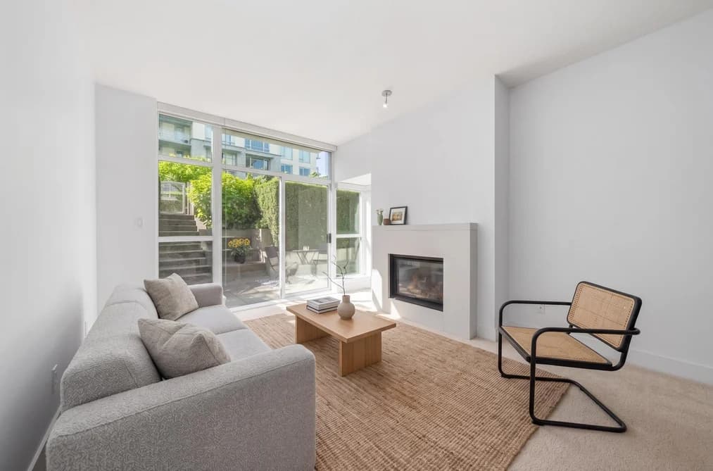 102 6080 IONA DRIVE, Vancouver, BC — Residential for Sale - Photo 2