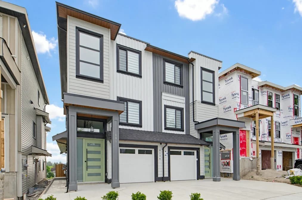 102 8136 168 STREET, Surrey, BC — Residential for Sale - Photo 2