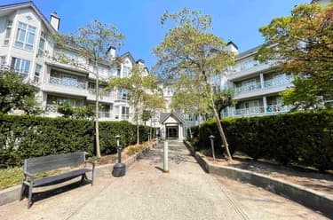 Condo for sale at 102 9979 140 Street Surrey British Columbia - MLS: R3155618