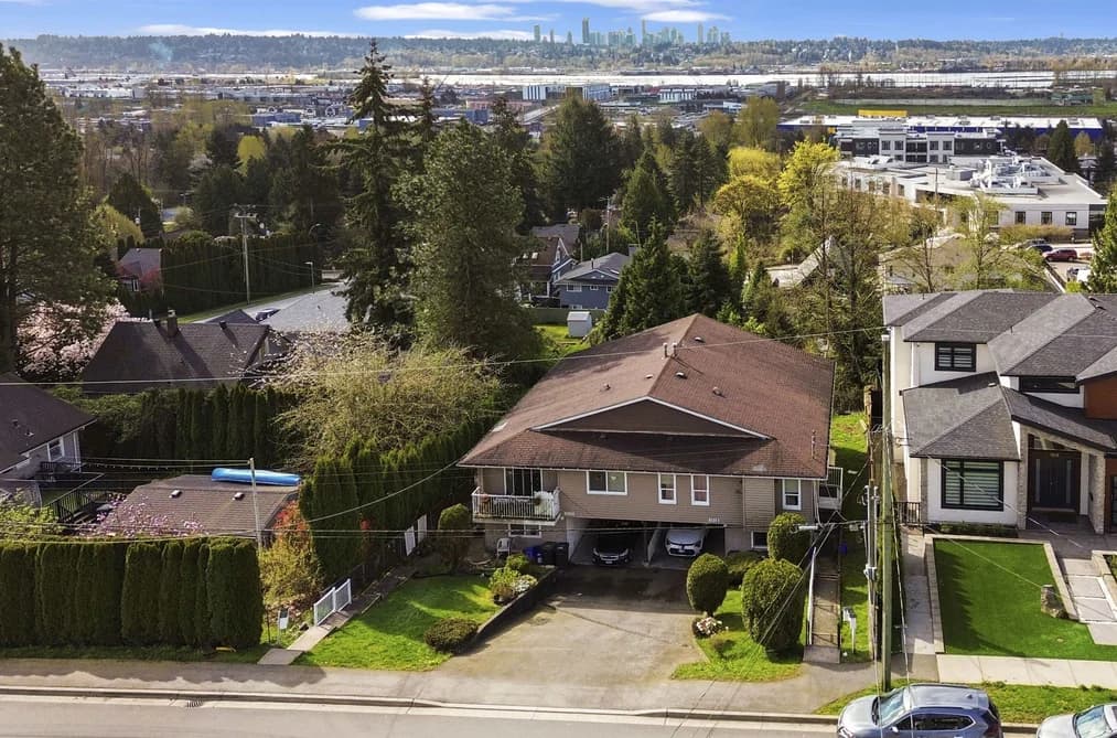 1020 QUADLING AVENUE, Coquitlam, BC — Residential for Sale - Photo 2