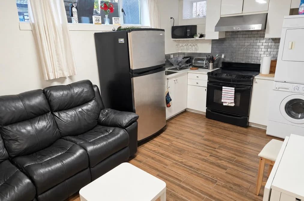 1023 E 17TH AVENUE, Vancouver BC V5V 1C3 - Photo 1