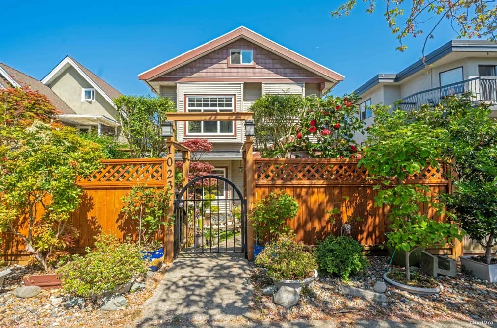 1023 E 8TH AVENUE, Vancouver, BC — Residential for Sale - Main Photo