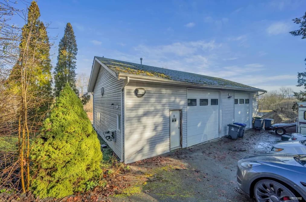 10235 176 STREET, Surrey, BC — Residential for Sale - Photo 2