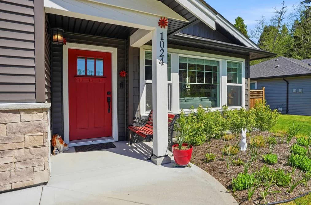1024 CELIA CRESCENT, Gibsons, BC — Residential for Sale - Photo 2