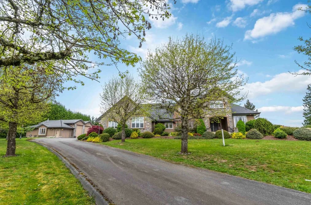 10270 ROLLEY CRESCENT, Maple Ridge, BC — Residential for Sale - Photo 2