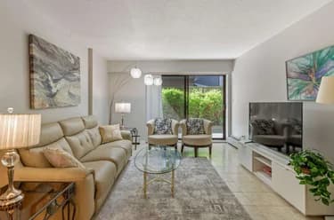Condo for sale at 103 2040 Cornwall Avenue Vancouver British Columbia - MLS: R3117925
