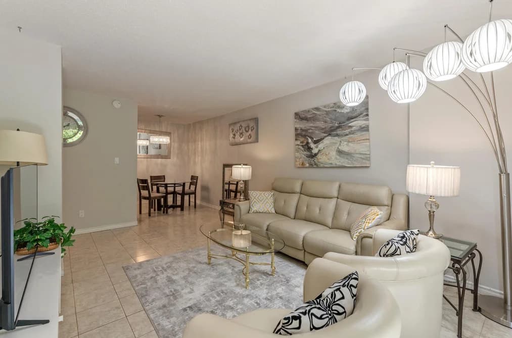 103 2040 CORNWALL AVENUE, Vancouver, BC — Residential for Sale - Photo 2