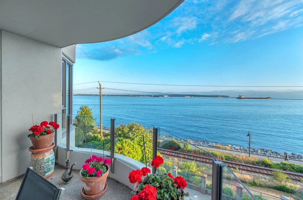 103 2280 BELLEVUE AVENUE, West Vancouver, BC — Residential for Sale - Photo 2