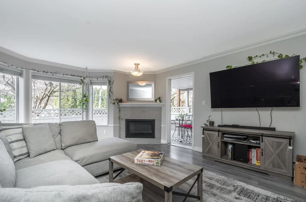 103 3088 FLINT STREET, Port Coquitlam, BC — Residential for Sale - Photo 2