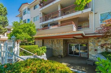 Condo for sale at 103 5776 200 Street Langley British Columbia - MLS: R3153752