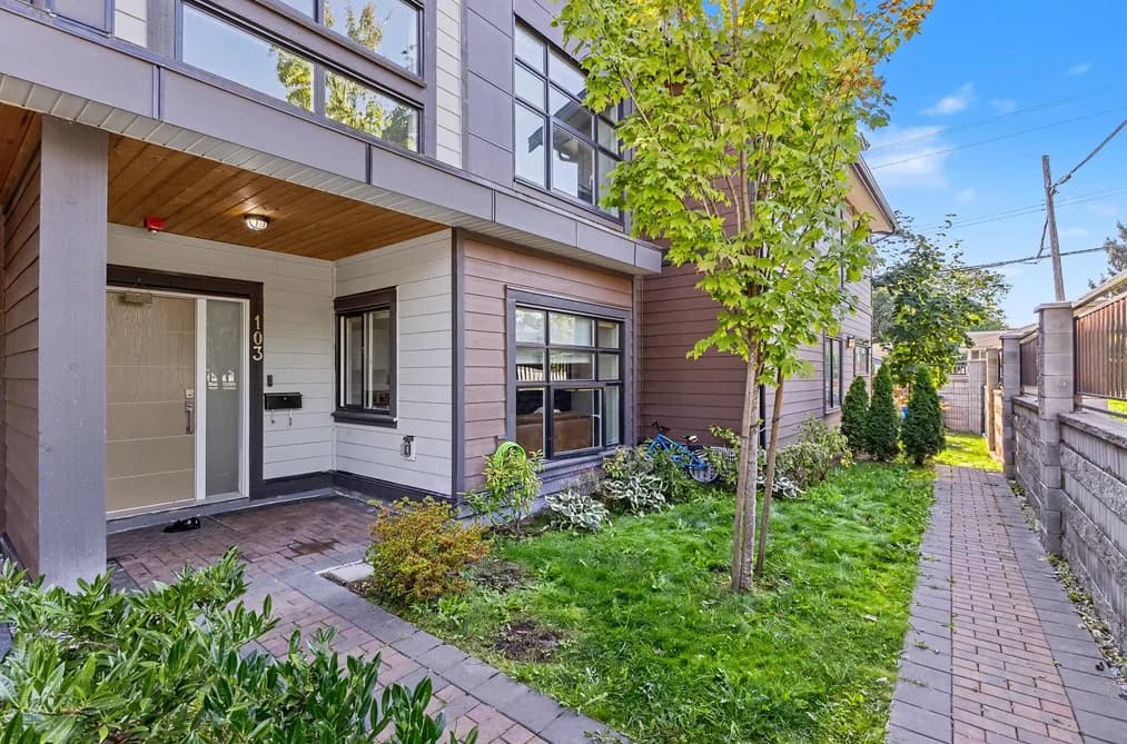 103 906 QUADLING AVENUE, Coquitlam, BC — Residential Income for Sale - Photo 2
