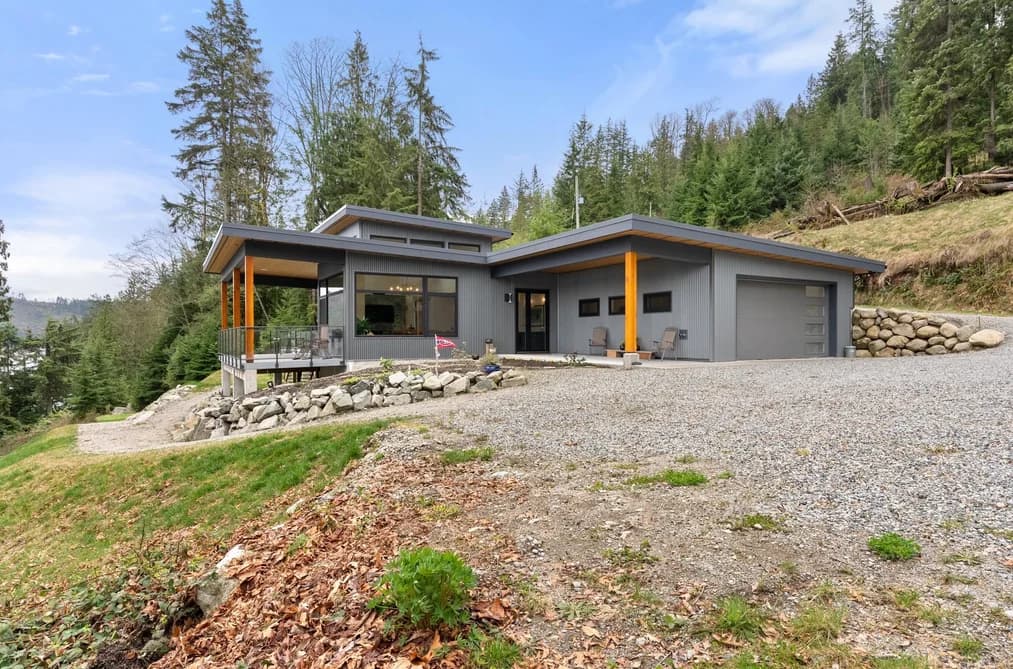 103 WITHERBY ROAD, Gibsons, BC — Residential for Sale - Photo 2