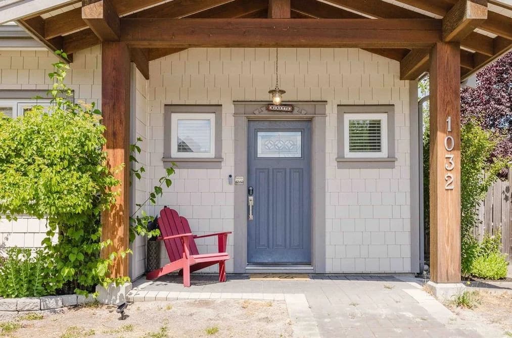1032 WOODSWORTH ROAD, Gibsons, BC — Residential for Sale - Photo 2