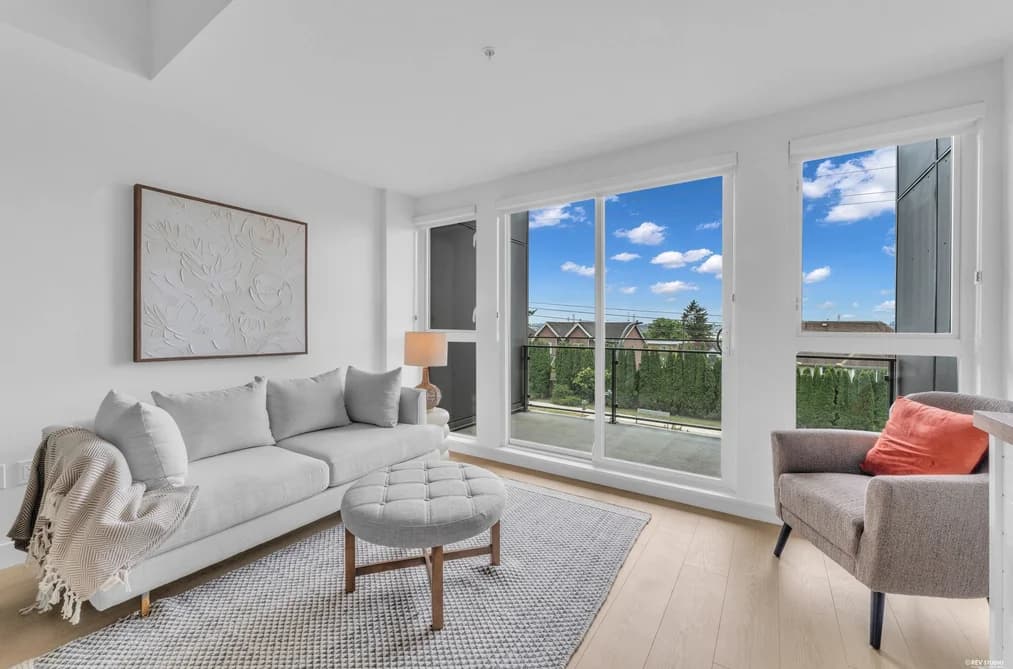 103/203 422 E 3RD STREET, North Vancouver, BC — Residential for Sale - Main Photo