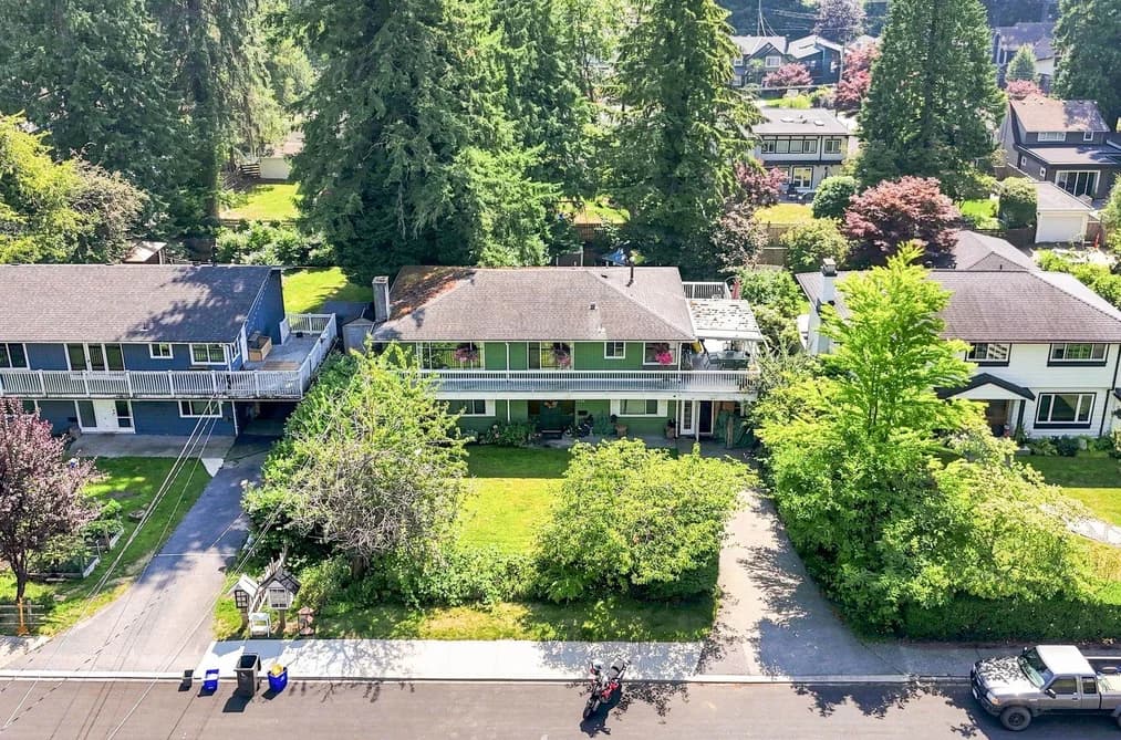 1033 CLEMENTS AVENUE, North Vancouver, BC — Residential for Sale - Photo 2
