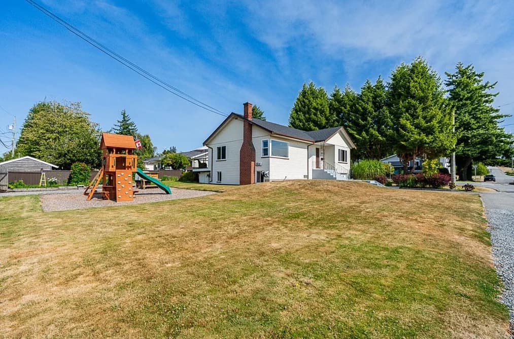 1033 CYPRESS STREET, White Rock, BC — Residential for Sale - Photo 2