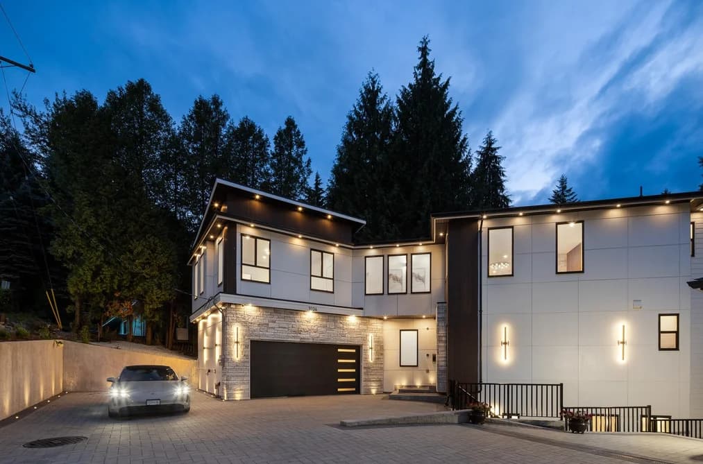 1034 GATENSBURY ROAD, Port Moody, BC — Residential for Sale - Main Photo