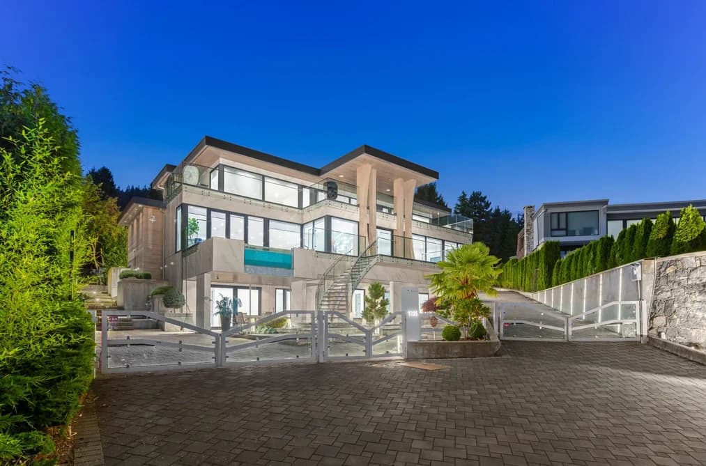 1035 GREENWOOD PLACE, West Vancouver, BC — Residential for Sale - Main Photo