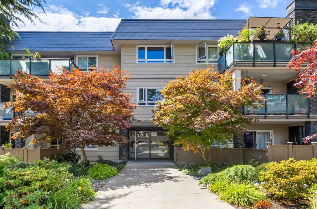 104 1371 FOSTER STREET, White Rock, BC — Residential for Sale - Photo 2