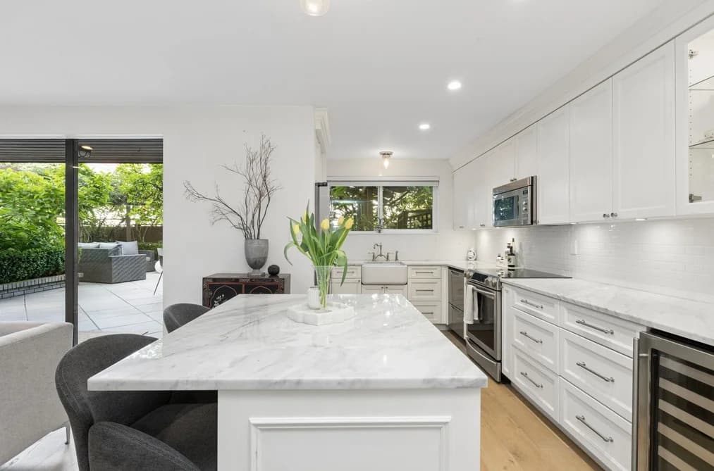 104 2211 WEST 2ND AVE, Vancouver, BC — Residential for Sale - Photo 2