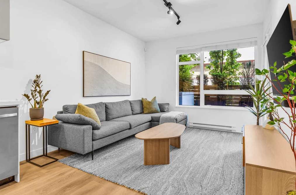 104 3018 ST. GEORGE STREET, Port Moody, BC — Residential for Sale - Photo 2