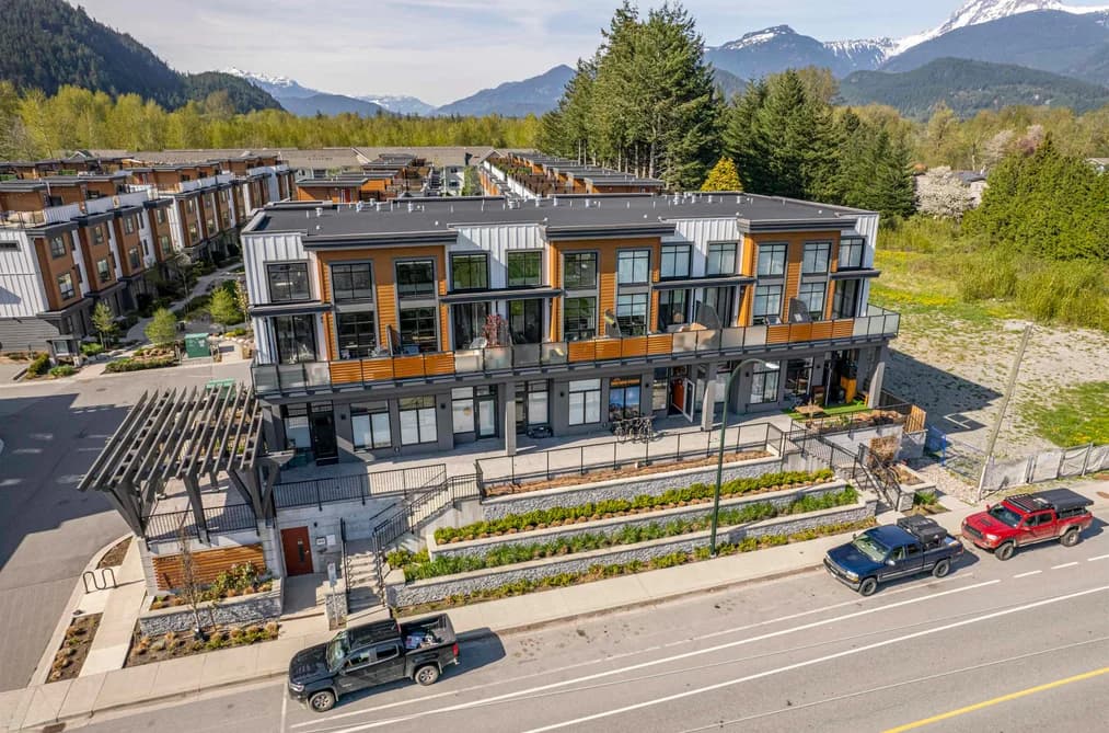104 39767 GOVERNMENT ROAD, Squamish, BC — Residential for Sale - Main Photo