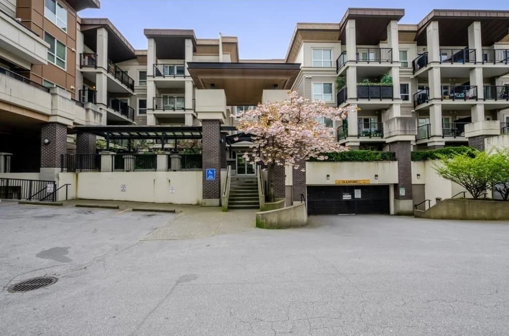 104 9655 KING GEORGE BOULEVARD, Surrey, BC — Residential for Sale - Main Photo